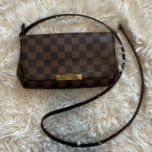 Louis Vuitton Favorite Mm Damier Ebene Brown Coated Canvas Shoulder Bag